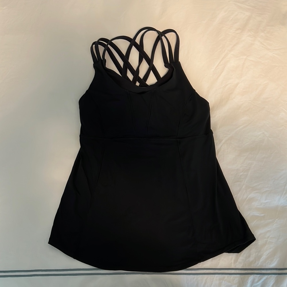 Lululemon black workout top